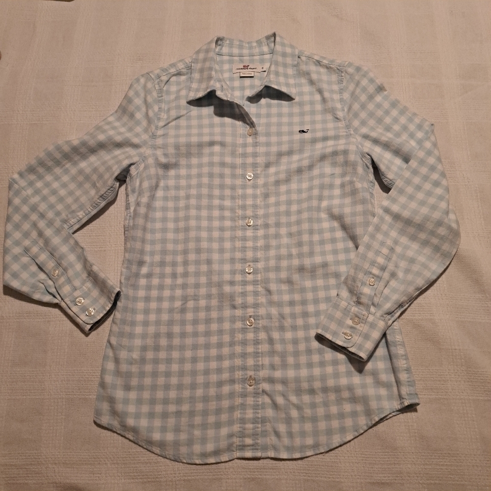 Vineyard Vine women's size 0 blue and white gingham button up shirt